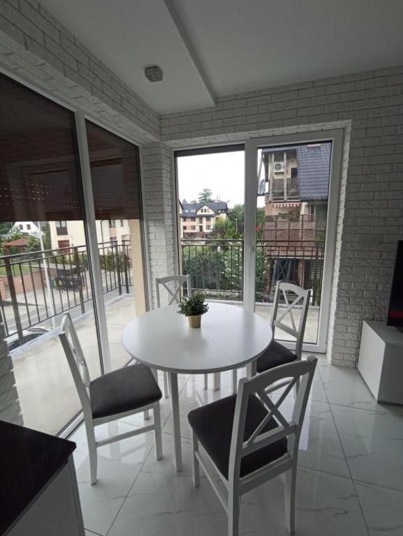 Apartament Brzeg Exteriér fotografie